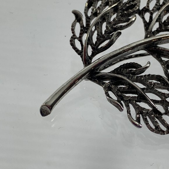 Vintage Leaf Branch Brooch Pin Gun Metal Openwork 2.75" Long - Picture 5 of 6